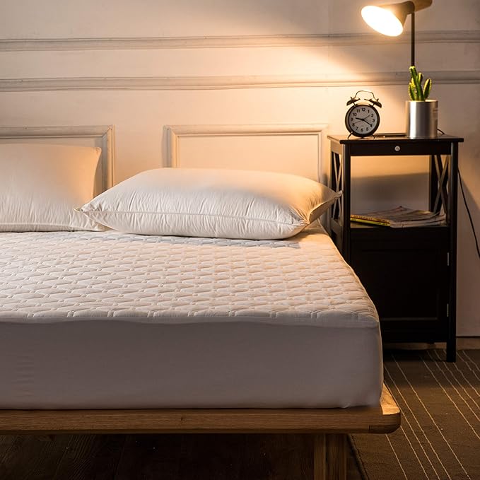 Hani Minna Premium Quilted Fitted Mattress Pad Protector Made with Natural Combed Cotton - Cooling and Breathable Mattress Topper (Full)