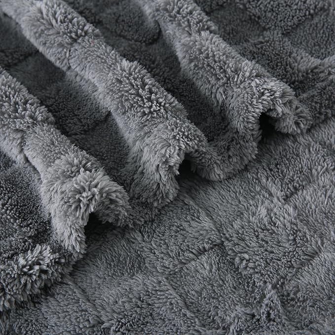 Grey Fleece Throw Blanket 50”×60” for Couch Sofa Bed,Super Soft Cozy Plush Microfiber Flannel Blanket with 3D Checkered Design Lightweight for Adults,Woman,Girls