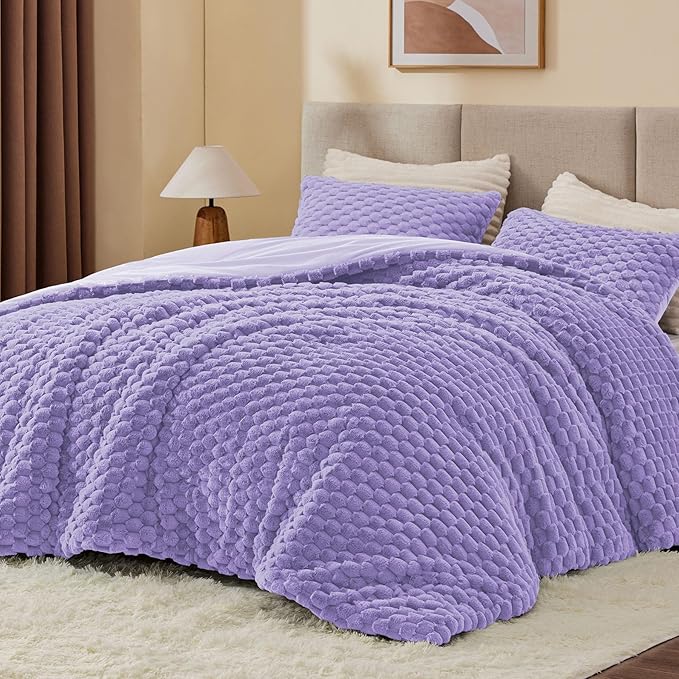 BEDELITE Fluffy Twin Comforter Set - Light Purple Fleece Soft Comforter for Twin Size Bed, Luxury Warm Bedding Set for Winter, Fuzzy Bed Set 2 Pieces (1 Comforter, 1 Pillowcase)