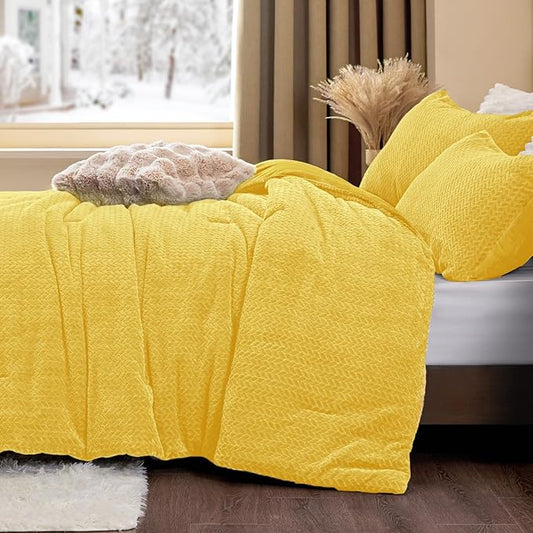 Flannel Fleece Queen Comforter Set - Furry Yellow Leaves Pattern Faux Fur Bed Set, Winter Ultra Soft Fuzzy Comfort Set, Velvet Bedding Set for Bed with 2 Pillow Cases