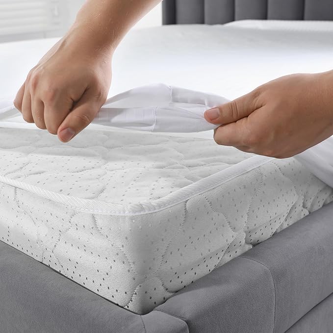 Fresh Ideas Fitted Vinyl Mattress Protector, Waterproof, Hypoallergenic, 14" Pockets, King