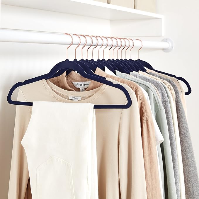 Amazon Basics Slim Velvet Non-Slip Space Saving Suit Clothes Hangers, Sturdy Construction, Navy Blue/Rose Gold, 50-Pack - Image 6