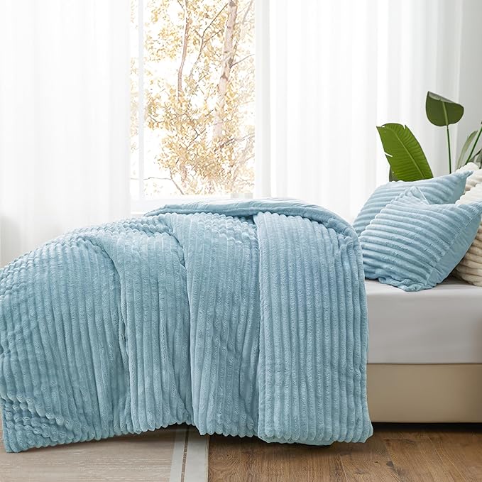 BEDELITE Fleece California King Comforter Set -Super Soft & Warm Fluffy Light Blue Bedding, Luxury Fuzzy Heavy Bed Set for Winter with 2 Pillow Cases