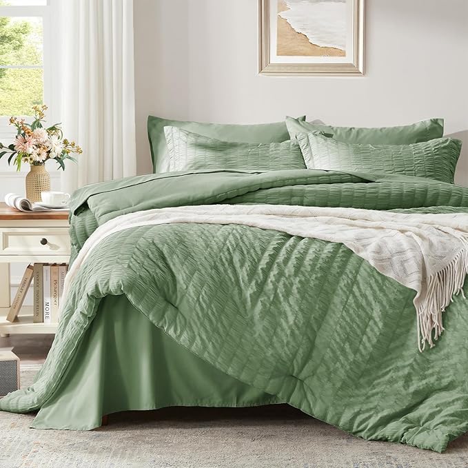 Zzlpp King Comforter Set 7 Pieces, Sage Green Seersucker Bed in a Bag with Comforter and Sheets, Lightweight Bedding Sets with 1 Comforter, 2 Pillow Shams, 2 Pillowcases, 1 Flat Sheet, 1 Fitted Sheet