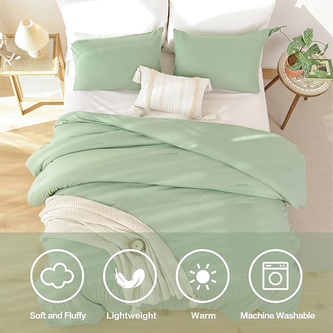 ROSGONIA Oversized King Comforter 120x120, 3pcs Super King Comforter (1 Sage Green Comforter & 2 Pillowcases) Lightweight Warm Bedding Set Quilt