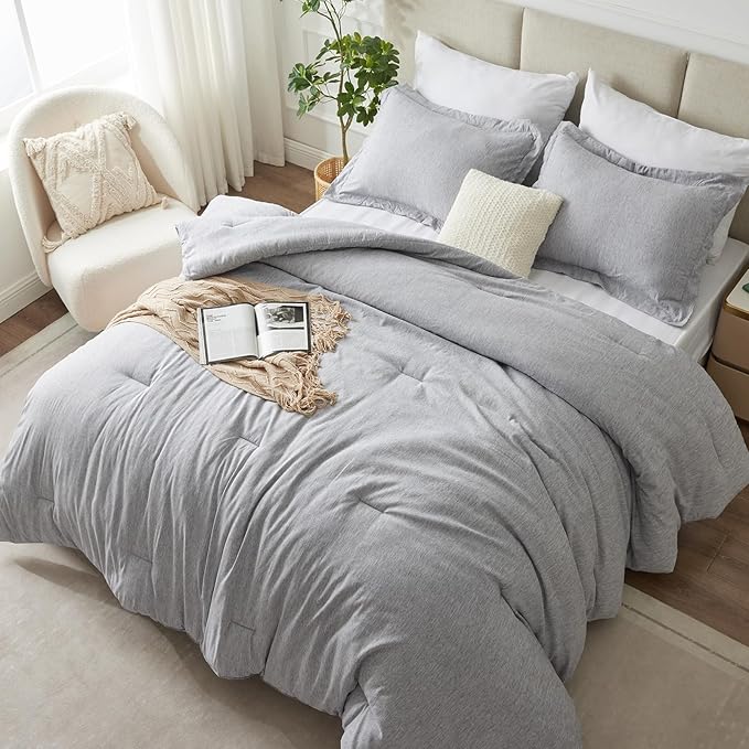 CozyLux Oversized Queen Comforter Set, 3 Pieces 98x98 Light Grey Soft Luxury Cationic Dyeing Bedding All Season, Light Gray Breathable Fluffy Bed Sets with 1 Alternative Comforter and 2 Pillow Shams