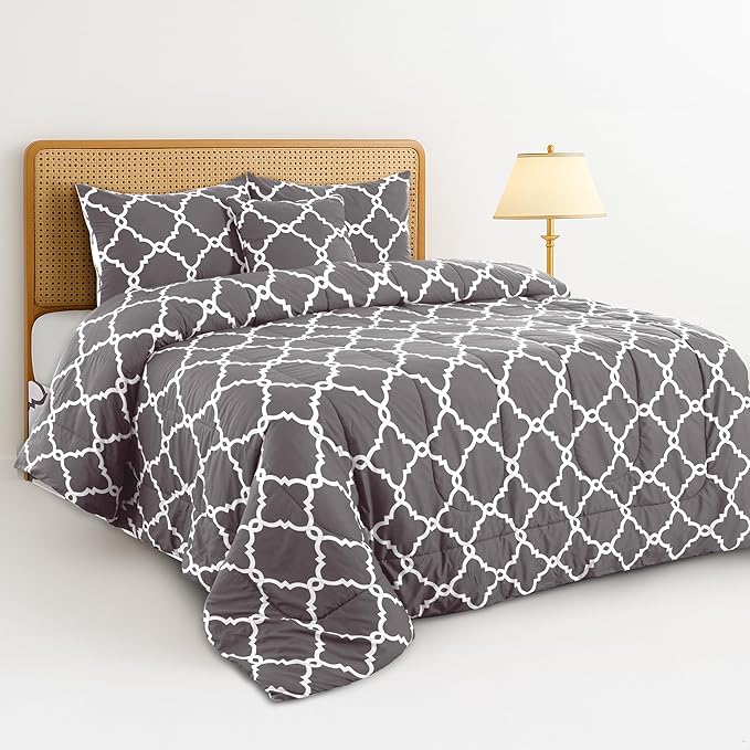 LUX Décor Reversible 5pc Queen Comforter Set, Printed Bedding Set, All-in-One Bed in a Bag, Includes 1 Comforter, 2 Pillow Shams, 1 Decorative Pillow & 1 Bed Skirt (Quatrefoil Grey,Queen)
