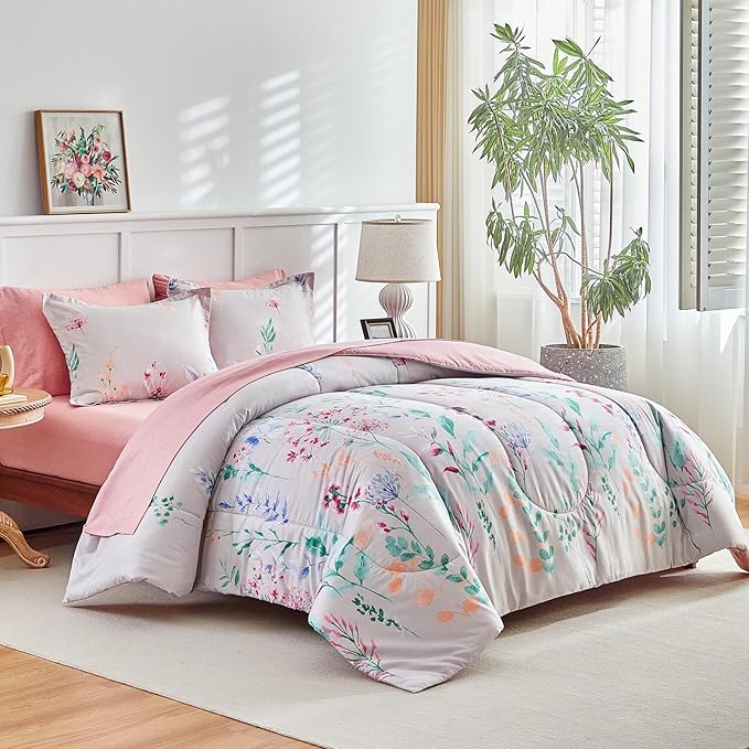 AIKASY 7-Piece Comforter Set Bed in a Bag, King Size, Floral Watercolor Pattern - Bedding Set with Comforter, Pillow Shams, Fitted Sheet, and Pillowcases - Soft and Cozy All-Season (Pink Floral)