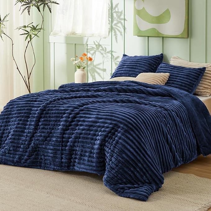 Bedsure Comforter Set Queen Size - GentleSoft™ 3 Pieces Double-Side Fleece Fluffy Navy Blue Comforter Set, Cozy Striped Room Decor Aesthetic, Luxury Bedding Queen Size, 2 Pillowcases, 90x90 Inches