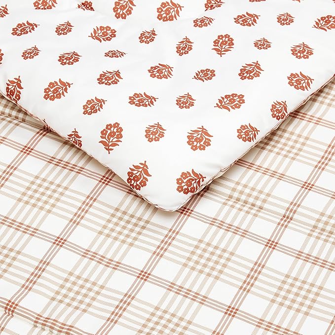 Amazon Basics Lightweight Polyester Microfiber Comforter Set, 3-Pieces, Off White Floral, King