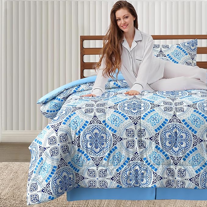 LUX Décor Reversible 5pc King Comforter Set, Printed Bedding Set, All-in-One Bed in a Bag, Includes 1 Comforter, 2 Pillow Shams, 1 Decorative Pillow & 1 Bed Skirt (Aztec Sky,King)