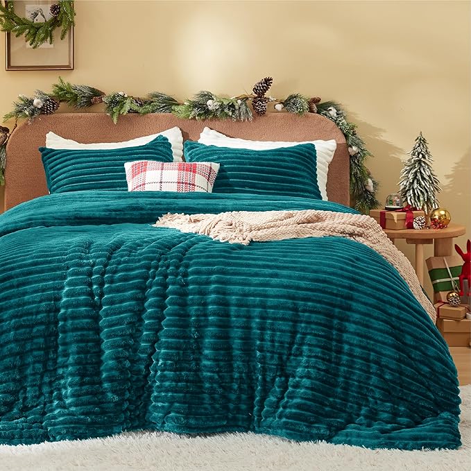 Bedsure Comforter Set Queen Size - GentleSoft™ 3 Pieces Double-Side Fleece Fluffy Teal Comforter Set, Cozy Striped Room Decor Aesthetic, Luxury Bedding Queen Size, 2 Pillowcases, 90x90 Inches