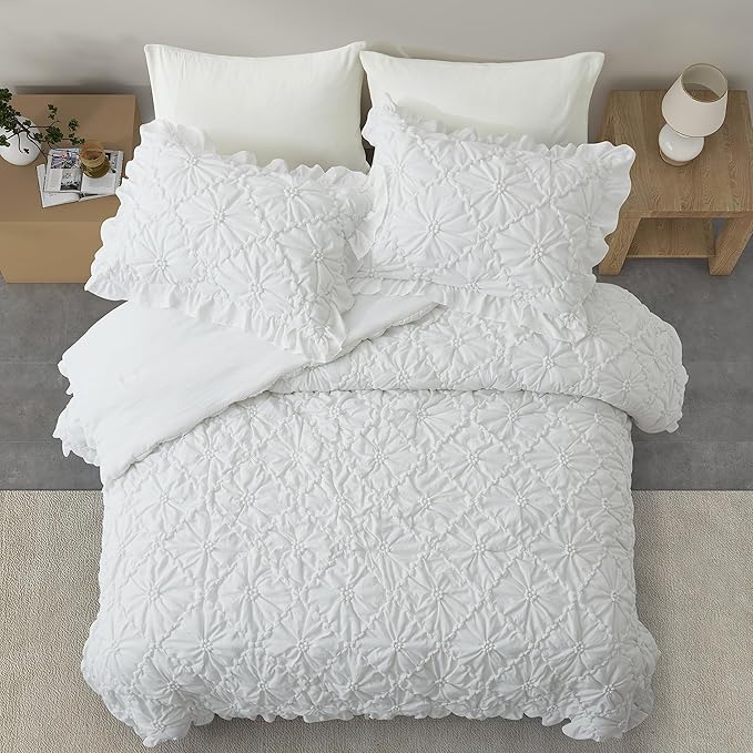 BEDAZZLED Queen Size Comforter Sets, White Bedding Comforter Set, 3 Pieces Pinch Pleat Bedding Sets with Comforter and Pillowcases Soft Farmhouse Shabby Chic Comforter for All Season
