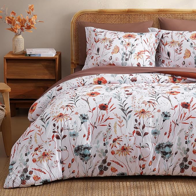 CASAAGUSTO King Comforter Set, 7 PCS White Floral Comforter Set with Terracotta Flowers Leaves Pattern, Soft Seersucker Design All Season King Bedding Set(102"X90")