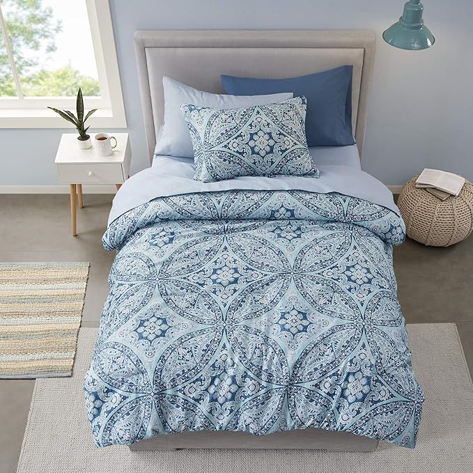 Comfort Spaces Bed in A Bag - Trendy Casual Design Cozy Comforter with Complete Sheet Set with Side Pocket, All Season Cover, Matching Shams, Twin(66"x90"), Gloria, Damask Blue 6 Piece