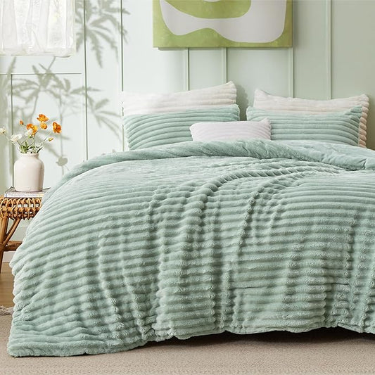Bedsure Cal King Comforter Set - GentleSoft™ 3 Pieces Double-Side Fleece Fluffy Sage Green Comforter Set, Cozy Striped Room Decor Aesthetic, Luxury Cal King Bedding, 2 Pillowcases, 104x96 Inches