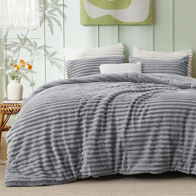 Bedsure Full Size Comforter Sets - GentleSoft™ 3 Pieces Double-Side Fleece Fluffy Grey Comforter Set, Cozy Striped Room Decor Aesthetic, Luxury Full Size Bedding, 2 Pillowcases, 82x86 Inches