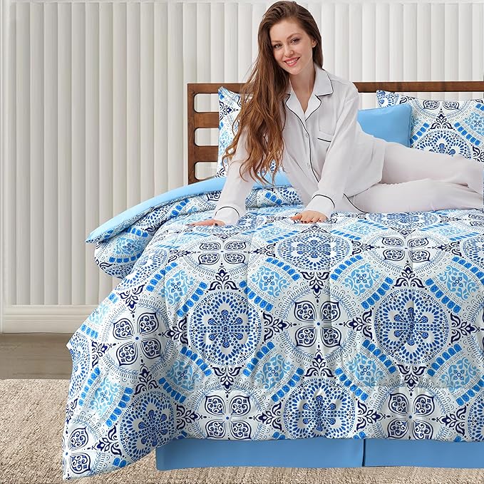 LUX Décor Reversible 5pc Queen Comforter Set, Printed Bedding Set, All-in-One Bed in a Bag, Includes 1 Comforter, 2 Pillow Shams, 1 Decorative Pillow & 1 Bed Skirt (Aztec Sky,Queen)