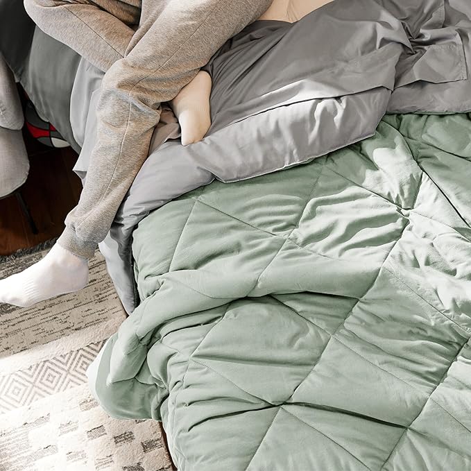 Bedsure Twin XL Comforter Set - 5 Pieces Reversible Sage Green Bedding, Twin XL Size Bed Set for All Seasons, Bed in a Bag with Down Alternative Comforter, Sheets, Pillowcase & Sham