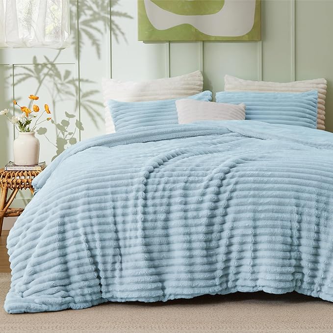 Bedsure Comforter Set Queen Size - GentleSoft™ 3 Pieces Double-Side Fleece Fluffy Light Blue Comforter Set, Cozy Striped Room Decor Aesthetic, Luxury Bedding Queen Size, 2 Pillowcases, 90x90 Inches