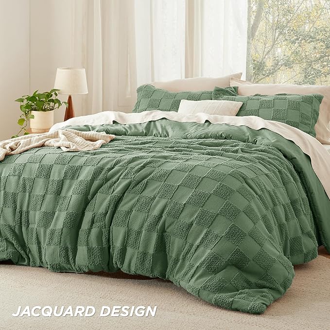 Bedsure Queen Size Comforter Set Green, Boho Tufted Bed Set, Checkered Farmhouse Shabby Chic Bedding, 3 Pieces, 1 Plaid Geometric Comforter and 2 Pillow Shams