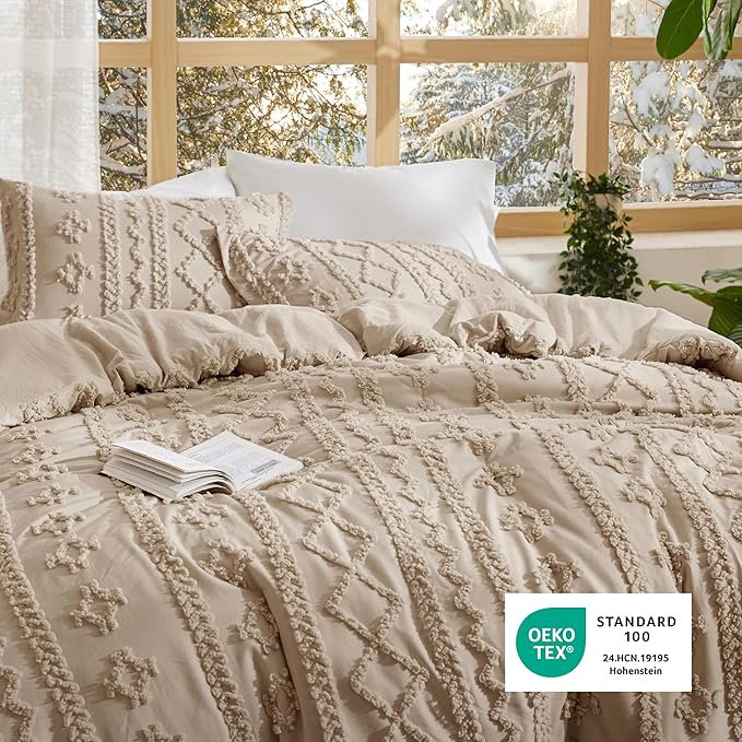 Bedsure Tufted Boho Comforter Set Oversized Queen - Khaki Boho Bed Set, GentleSoft™ 3 Pieces Farmhouse Shabby Chic Embroidery Bedding, Gifts for Woman, Soft Jacquard Comforter for All Seasons