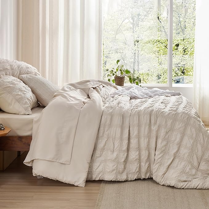 Bedsure Bed in a Bag King - 7 Pieces Plaid Seersucker Bedding Comforter Sets, Soft Lightweight Beige Boho Bed Set with Comforters King Size, Sheets, Pillowcases & Shams