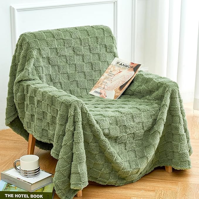 Aganear Blanket Queen Size - Cozy Soft Checkered Throw Blanket for Couch, Sofa, Bed, Office, Warm Decorative Present for Birthday, Christmas(90"x90", Sage Green)
