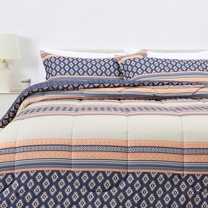 Amazon Basics Lightweight Microfiber Comforter Set, 3-Piece, Gray Geometrics, King