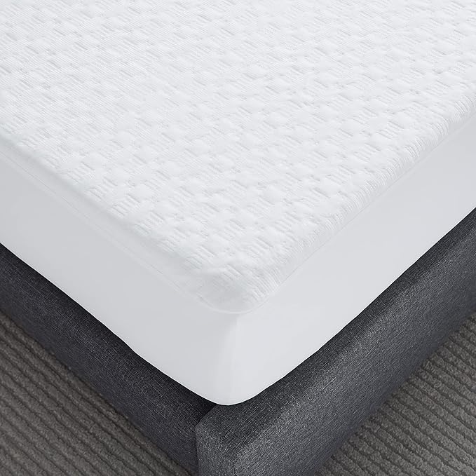 Stearns & Foster® Waterproof & Cooling Mattress Protector (Queen)