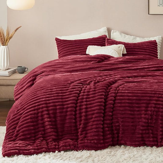 Bedsure Full Size Comforter Sets - GentleSoft™ 3 Pieces Double-Side Fleece Fluffy Dark Red Comforter Set, Cozy Striped Room Decor Aesthetic, Luxury Full Size Bedding, 2 Pillowcases, 82x86 Inches