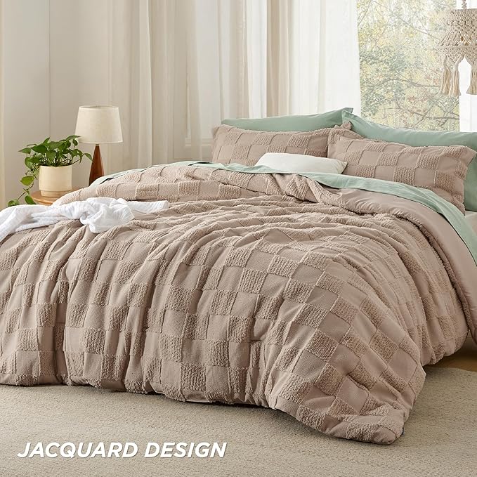 Bedsure Full Size Comforter Set Khaki, Boho Tufted Bed Set, Checkered Farmhouse Shabby Chic Bedding, 3 Pieces, 1 Plaid Geometric Comforter and 2 Pillow Shams