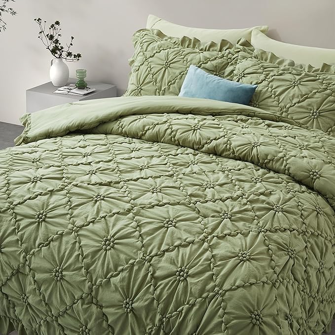 BEDAZZLED Queen Size Comforter Sets, Green Bedding Comforter Set, 3 Pieces Pinch Pleat Bedding Sets with Comforter and Pillowcases Soft Farmhouse Shabby Chic Comforter for All Season