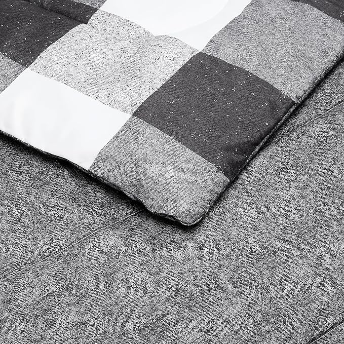 Amazon Basics Lightweight Microfiber Checkerboard Comforter Set, 3-Piece, King, Black/White